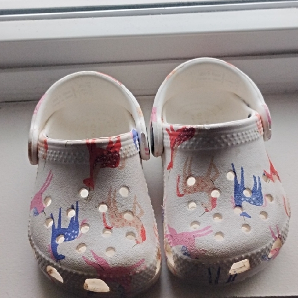CROCS Kids White and Multicolor Animal Clogs